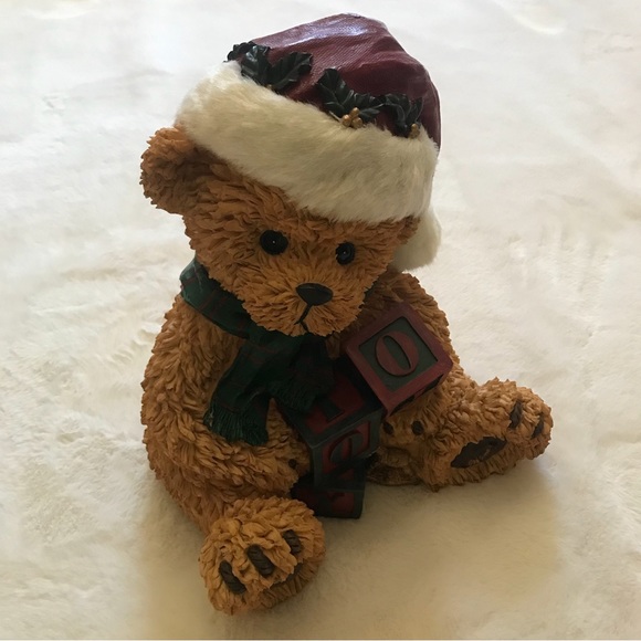 Young’s Large Holiday Gifts Christmas Bear - Picture 6 of 16